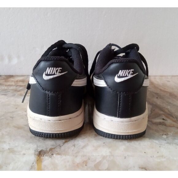 Nike Air Force 1 Low Panda Black White Swoosh boy's size 2.5Y - Picture 5 of 8